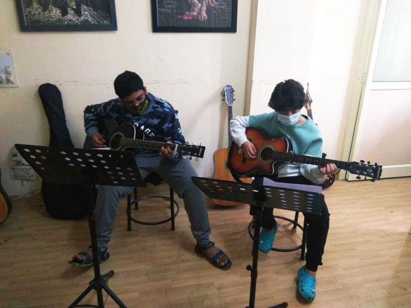 Rouble'S Guitar School photo 1