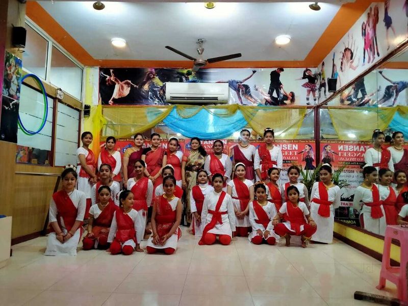 Photo 3